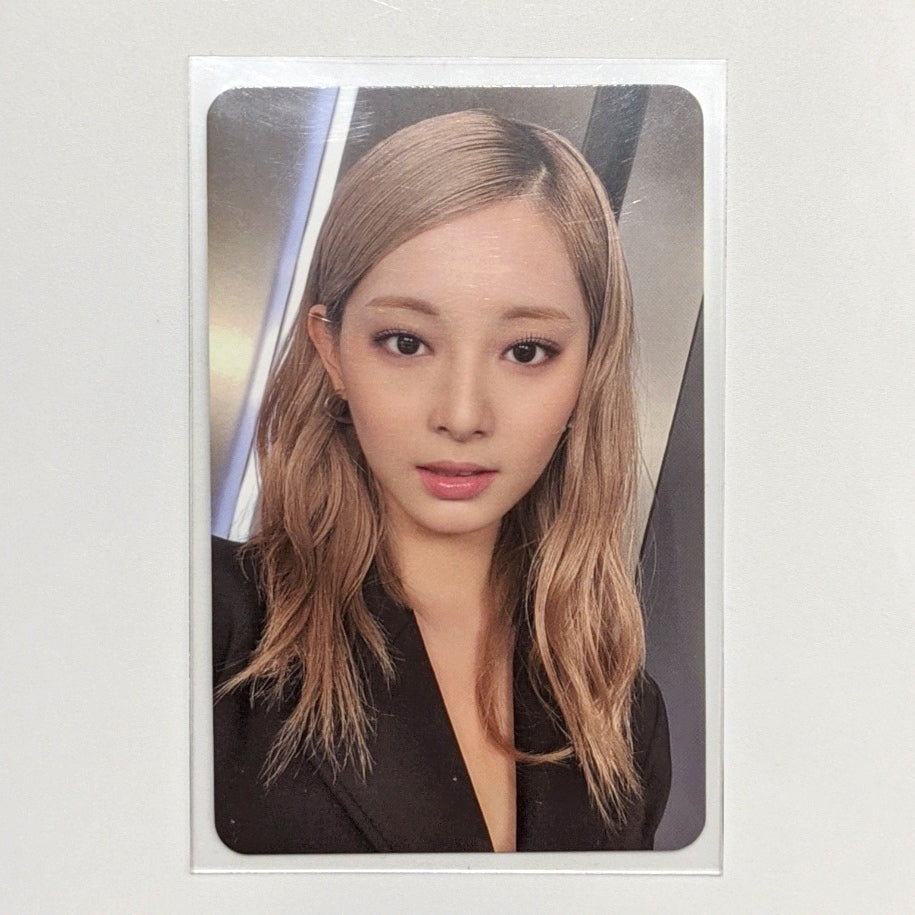 Photocard 'Ready to be' (Tzuyu - A)