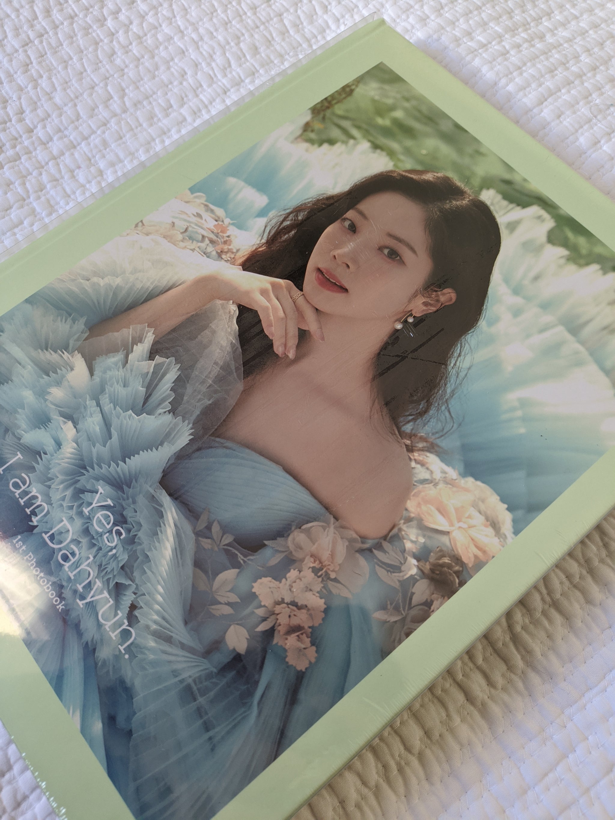 Yes, I am Dahyun 1st Photobook – piapollo